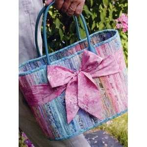   Quilting: Bow N Go Bag Pattern by Aunties Two: Arts, Crafts & Sewing