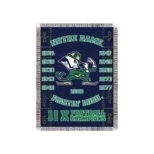   College Football Champions Tapestry Throw: Sports & Outdoors