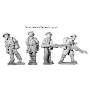   Designs WWII 28mm: British 8th Army Bren Teams (4): Toys & Games