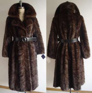 CHIC FITTED MAHOGANY MINK PAW COAT SIZE 12  