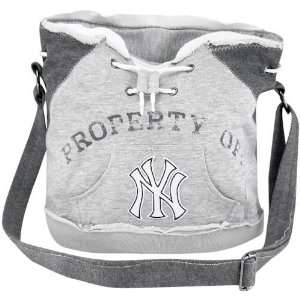  MLB New York Yankees Ladies Ash Hoodie Duffel Bag: Sports 