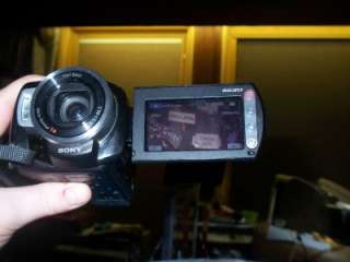 Sony Handycam SR10 40 GB Camcorder   Black 718122506835  