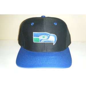  Seattle Seahawks NEW Vintage Snapback Hat: Sports 