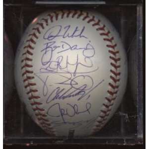  2002 Seattle Mariners Team Signed Selig Baseball 26 