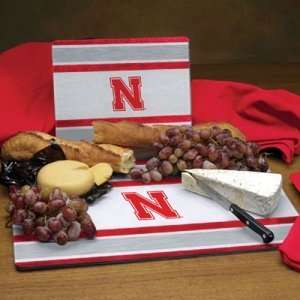  Nebraska Cornhuskers NCAA Glass Cutting Board Set: Sports 