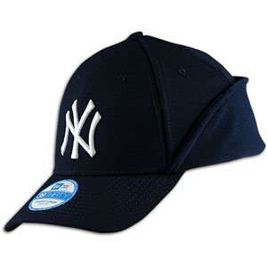  New York Yankees Authentic DownFlap Game Cap   Navy Medium 