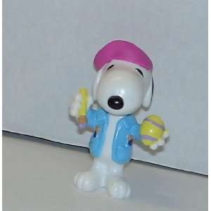    Peanuts Pvc Figure  Snoopy As a Easter Egg Artist 