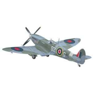   Hasegawa   1/48 Spitfire Mk.Ixc (Plastic Model Airplane) Toys & Games
