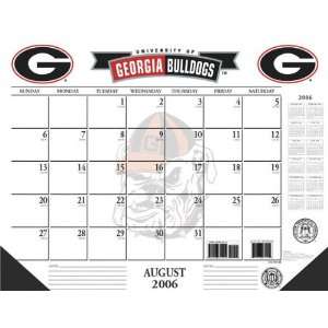   Georgia Bulldogs 22x17 Academic Desk Calendar 2006 07 Sports