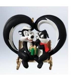  Hallmark Zee Song Of Love Pepe Le Pew Plush Toys & Games