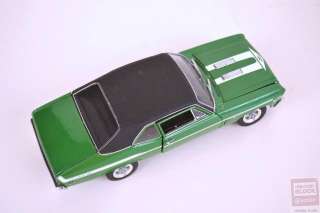 Danbury Mint Yenko Nova 427 1:24 Die Cast Model Car  