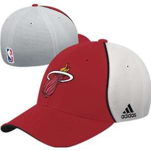  Miami Heat Swingman Logo Flex Hat: Sports & Outdoors