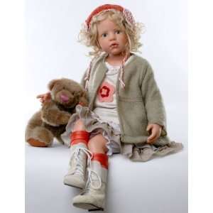   14 Sitting Hildegard Gunzel Resin Doll Limited to 200 Toys & Games