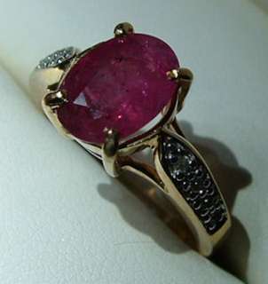   solid gold ring a beautiful oval cut 2 56ct approx natural ruby stone