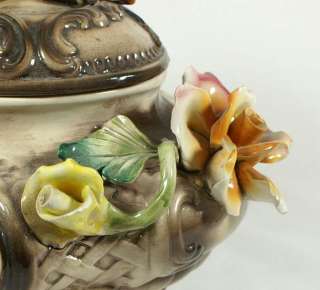 große Capodimonte Keramik Dose mit Rosen, 30 x 23 cm  