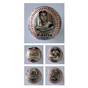 Roberto Clemente Pittsburgh Pirates Hand Painted Baseball   by Mike 