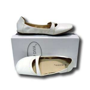 Wild Diva Marla White Ballet Mary Jane Flats White Size 8.5