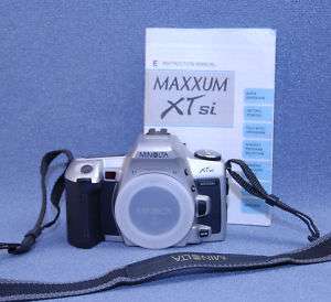 NEAR MINT Minolta Maxxum XTsi Camera & Owners Manual 043325946998 