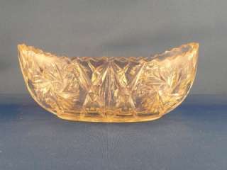 VINTAGE ART DECO PRESSED GLASS SMALL BOAT SHAPED BOWL   SOWERBY  